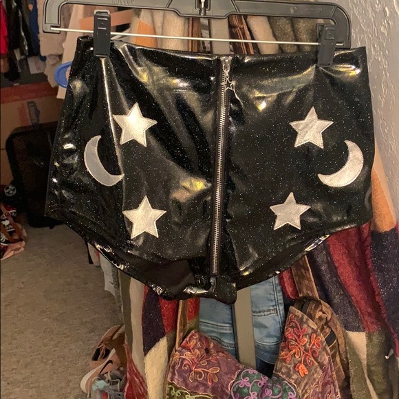 Hi-waisted ass shorts - Picture 1 of 1